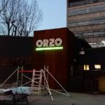 Montaż reklamy świetlnej
